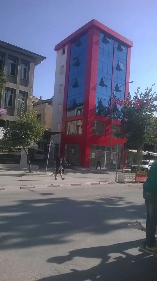 Ticari projede alüminyum doğrama