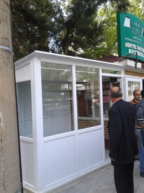 Cam büfe kabini uygulaması